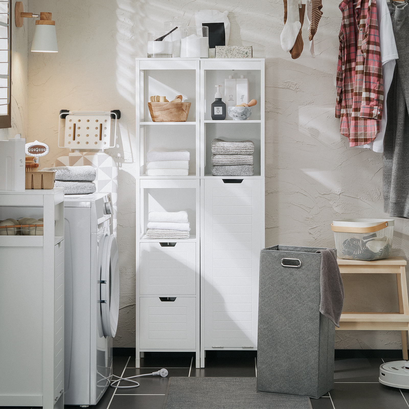 SoBuy BZR123-W, Bathroom Tall Cabinet Bathroom Storage Cabinet With Laundry Basket