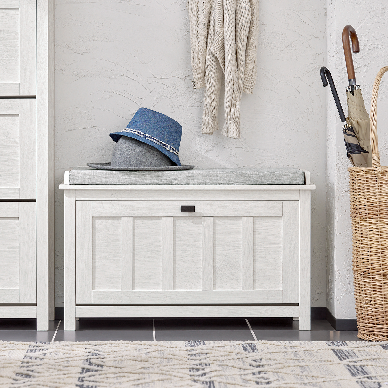 SoBuy Hallway Shoe Bench Shoe Rack Shoe Cabinet With Flip-Drawer And Seat Cushion FSR161-W